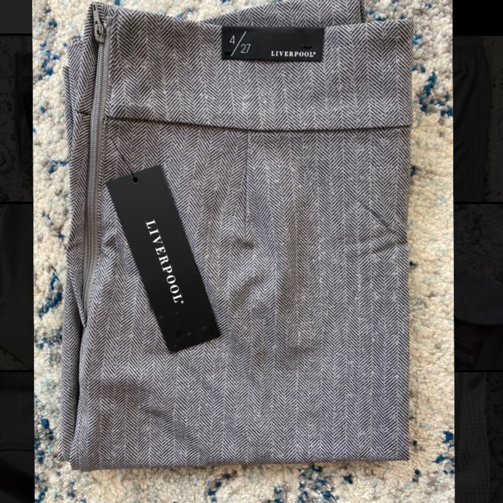 NWT Liverpool pencil skirt